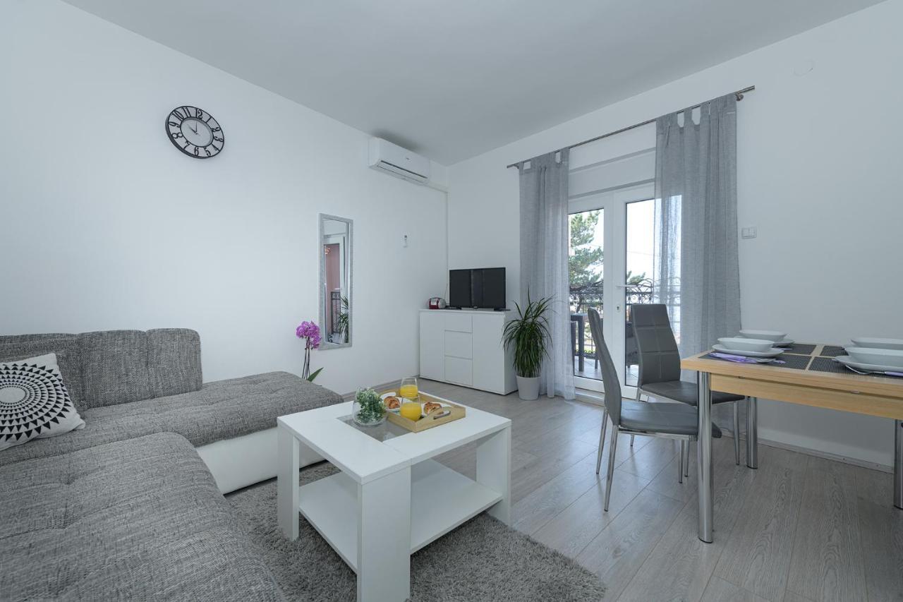 Tena Apartament