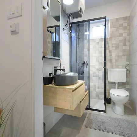 Apartmani Tena Selce Exterior photo