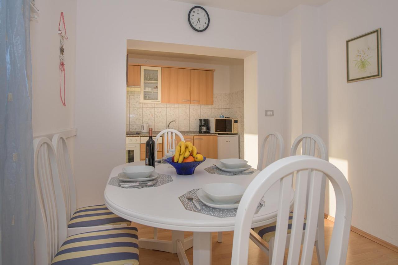 Tena Apartmán Selce