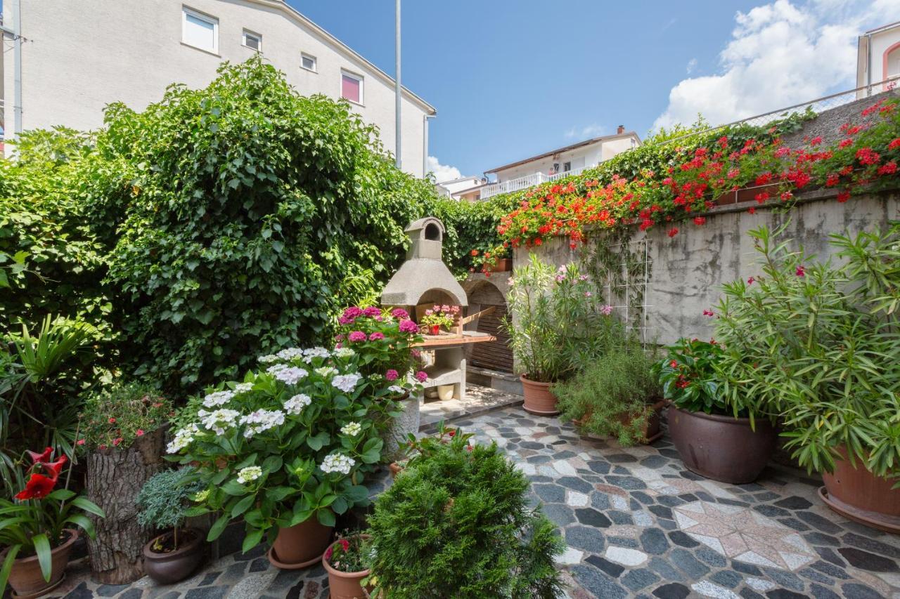 Apartman Tena *